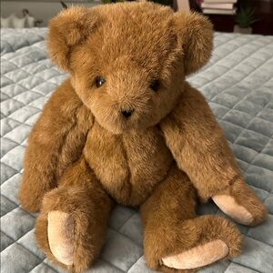 Vermont Teddy Bear 15" tall made in USA, jointed, arms and legs Nwot